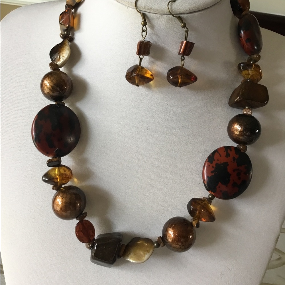 Multi brown lucite bead necklace earring set